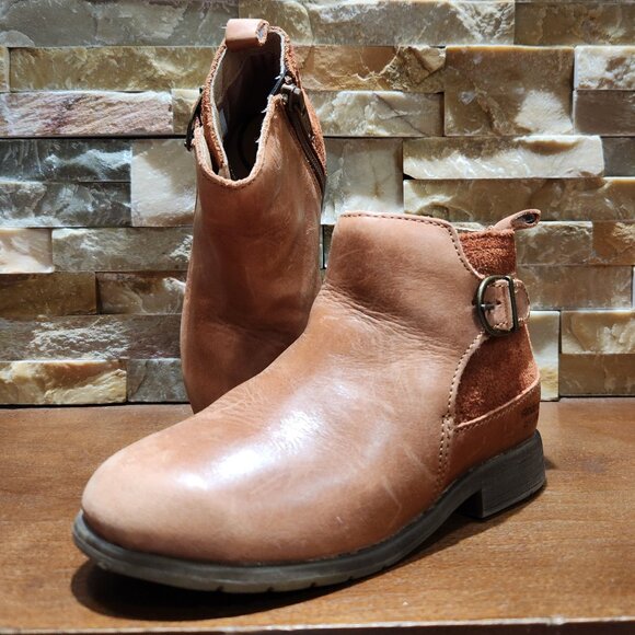 Stride Rite Ivy Tan Genuine Leather Platinum Boots - Picture 1 of 9
